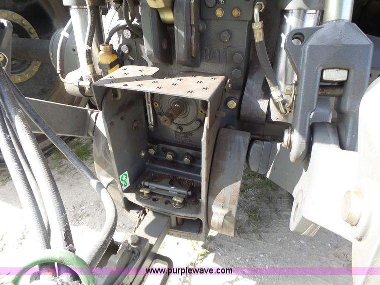 image for item L7226 2002 Challenger MT735 tractor