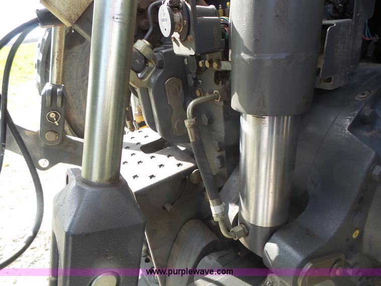 image for item L7226 2002 Challenger MT735 tractor