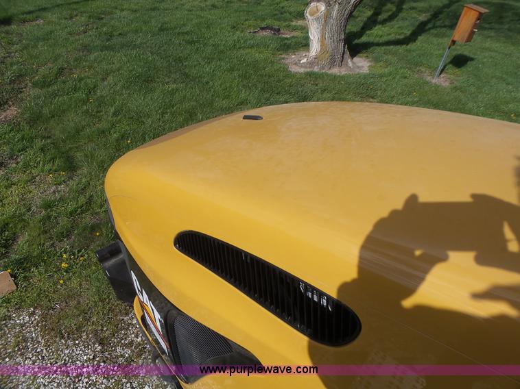 image for item L7226 2002 Challenger MT735 tractor