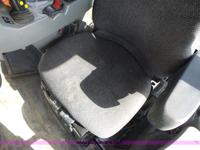 image for item L7226 2002 Challenger MT735 tractor