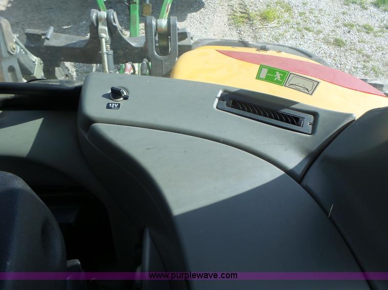 image for item L7226 2002 Challenger MT735 tractor