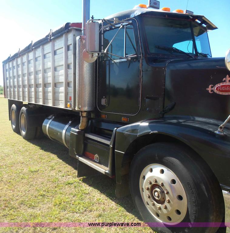 image for item L7482 1988 Peterbilt 377 grain truck