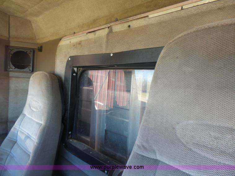 image for item L7482 1988 Peterbilt 377 grain truck