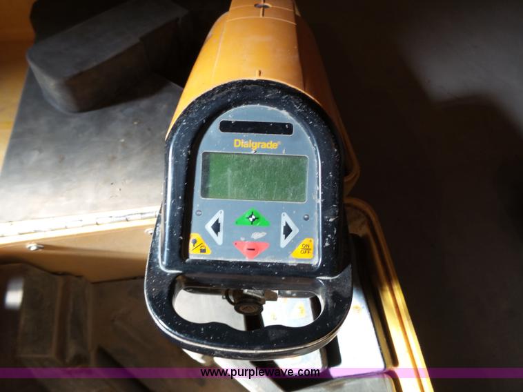 image for item AM9664 1996 Spectra Precision Dial Grade 1255 laser