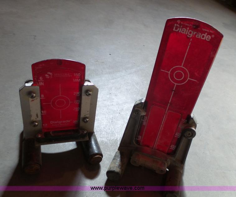 image for item AM9664 1996 Spectra Precision Dial Grade 1255 laser