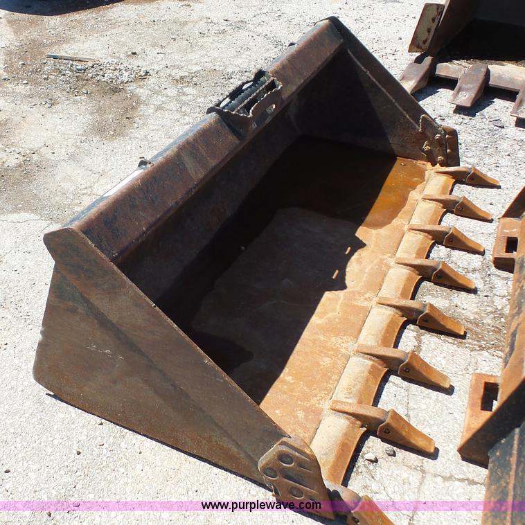 image for item BF9245 Skid steer bucket