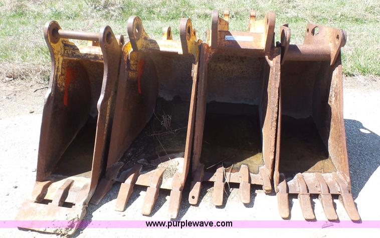 image for item BF9247 (4) backhoe buckets