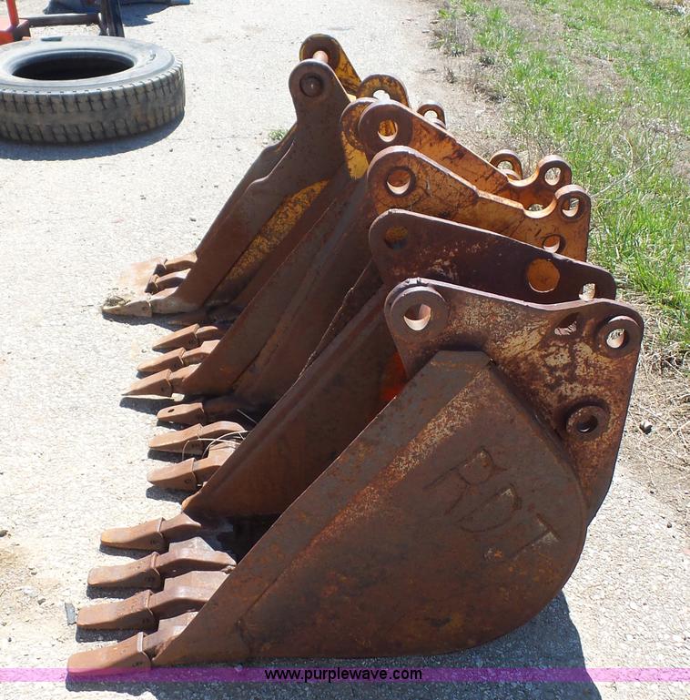 image for item BF9247 (4) backhoe buckets