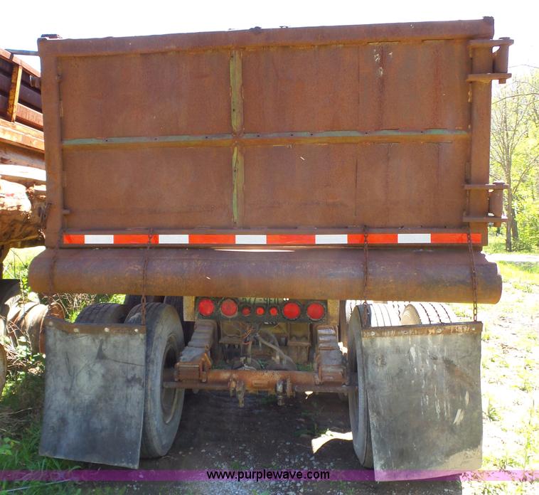 image for item BL9525 1986 Lufkin end dump trailer