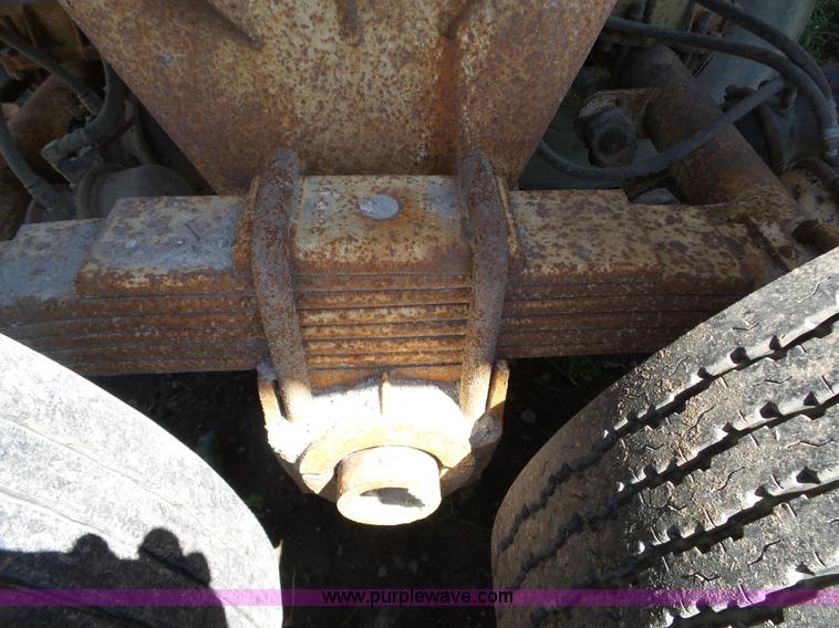 image for item BL9525 1986 Lufkin end dump trailer