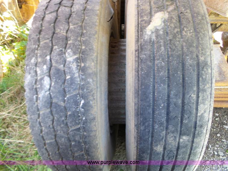 image for item BL9525 1986 Lufkin end dump trailer