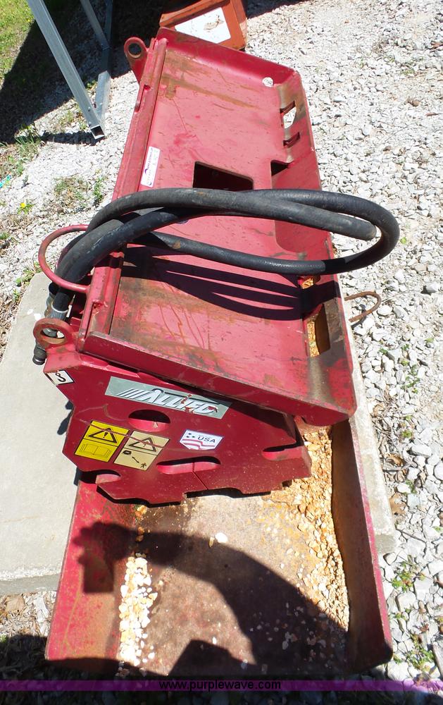 image for item BL9527 2007 Allied 1000 vibratory plate compactor