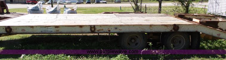 image for item BL9529 1986 Belshe T-8 equipment trailer