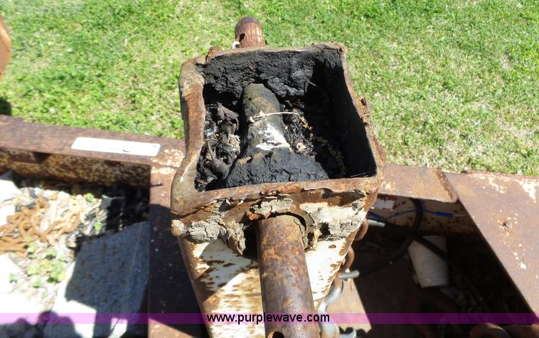 image for item BL9529 1986 Belshe T-8 equipment trailer