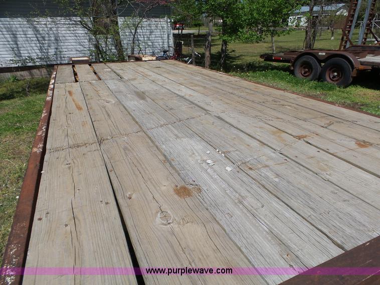 image for item BL9529 1986 Belshe T-8 equipment trailer