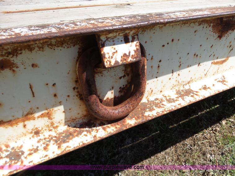 image for item BL9529 1986 Belshe T-8 equipment trailer