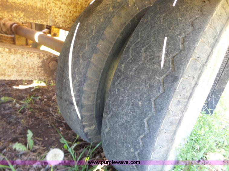 image for item BL9529 1986 Belshe T-8 equipment trailer