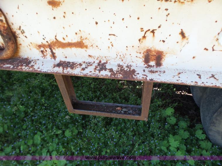 image for item BL9529 1986 Belshe T-8 equipment trailer