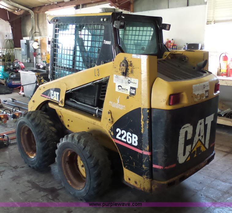 image for item BS9720 2004 Caterpillar 226B skid steer