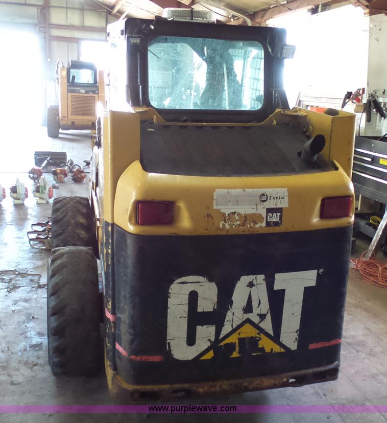 image for item BS9720 2004 Caterpillar 226B skid steer