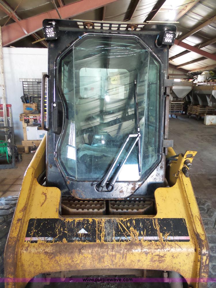 image for item BS9720 2004 Caterpillar 226B skid steer