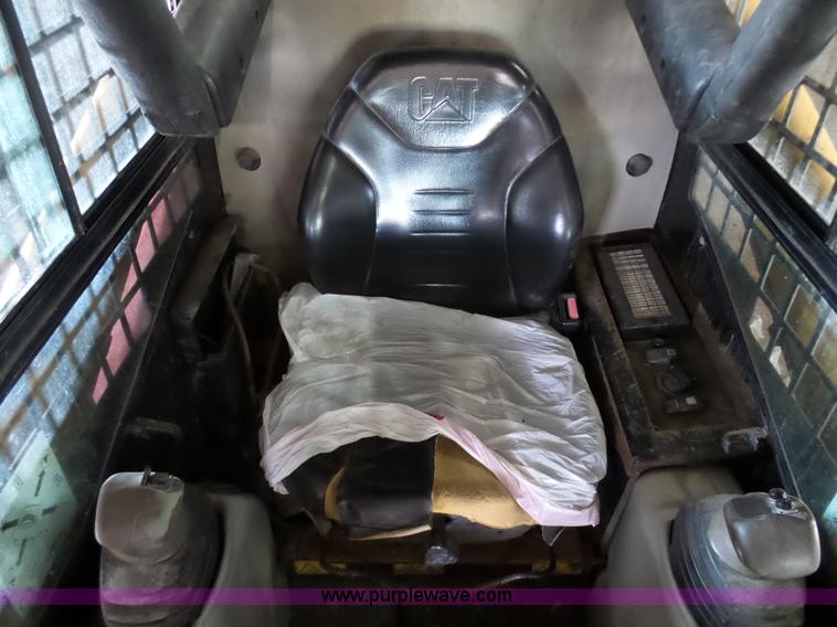 image for item BS9720 2004 Caterpillar 226B skid steer