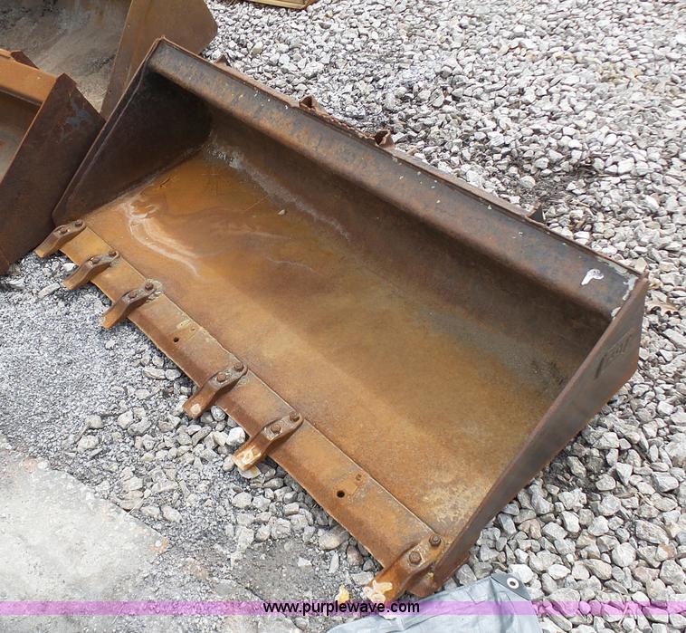 image for item BS9720 2004 Caterpillar 226B skid steer