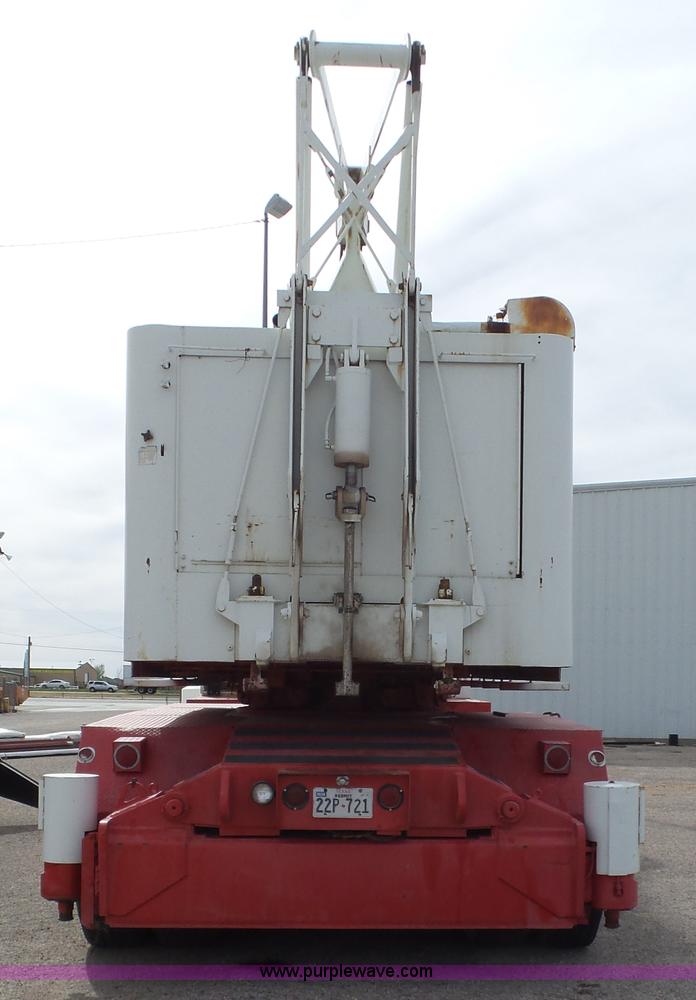 image for item BZ9084 Link Belt HC-108 crane