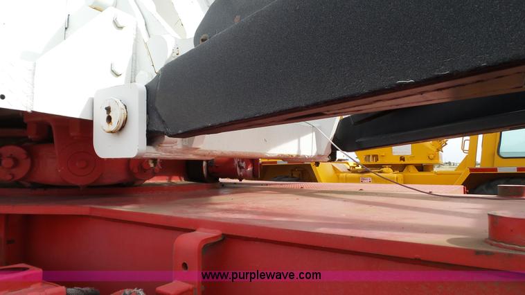 image for item BZ9084 Link Belt HC-108 crane