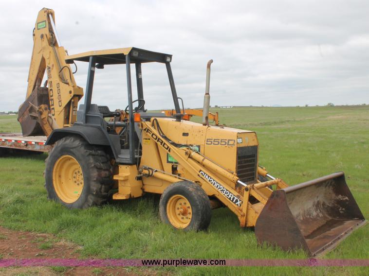 image for item BZ9087 1995 Ford 555D backhoe