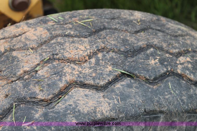 image for item BZ9087 1995 Ford 555D backhoe