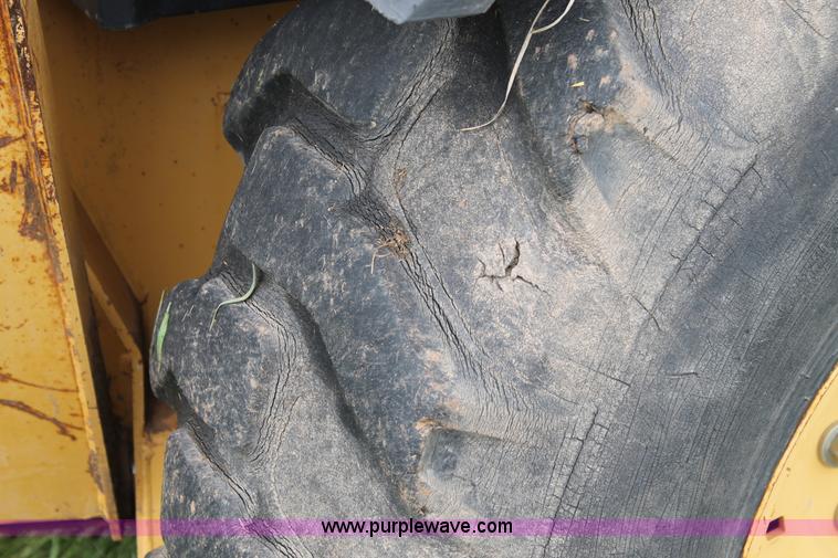 image for item BZ9087 1995 Ford 555D backhoe