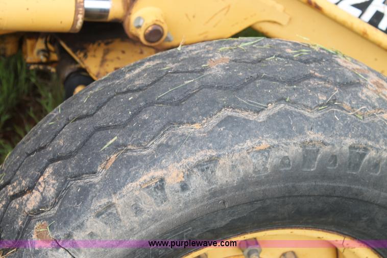 image for item BZ9087 1995 Ford 555D backhoe