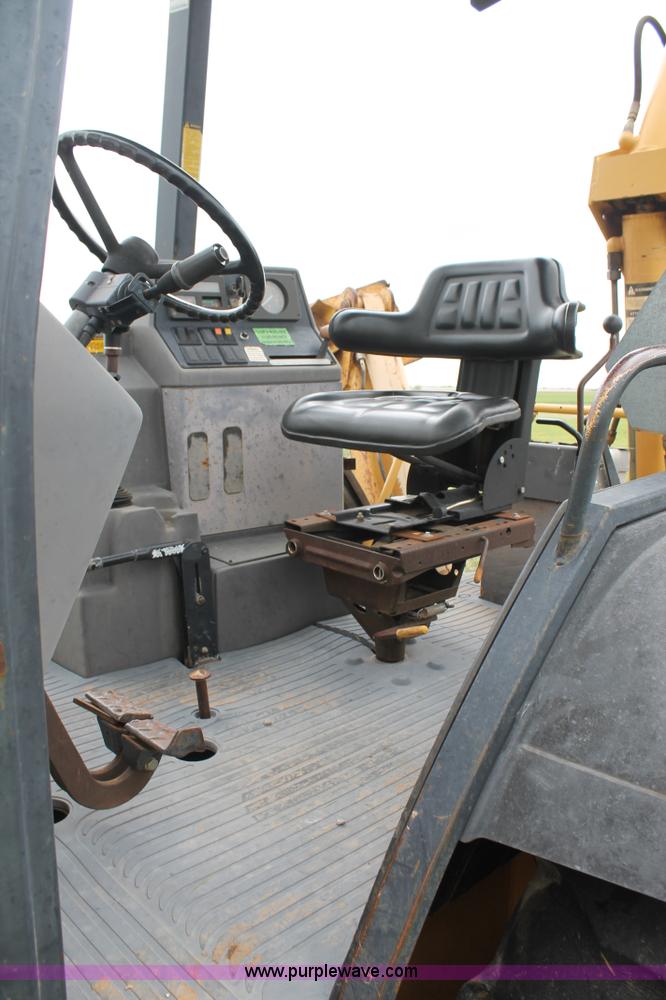 image for item BZ9087 1995 Ford 555D backhoe