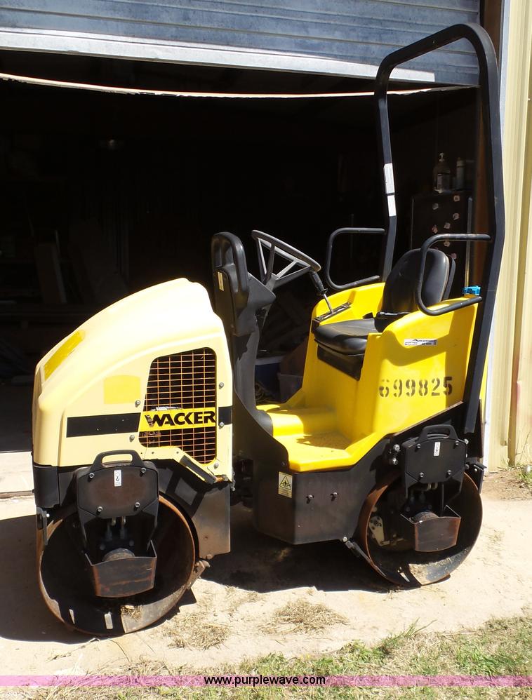 image for item BZ9093 Wacker RD12A double drum roller