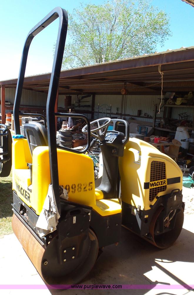 image for item BZ9093 Wacker RD12A double drum roller