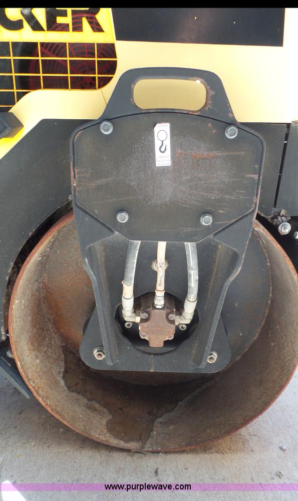 image for item BZ9093 Wacker RD12A double drum roller