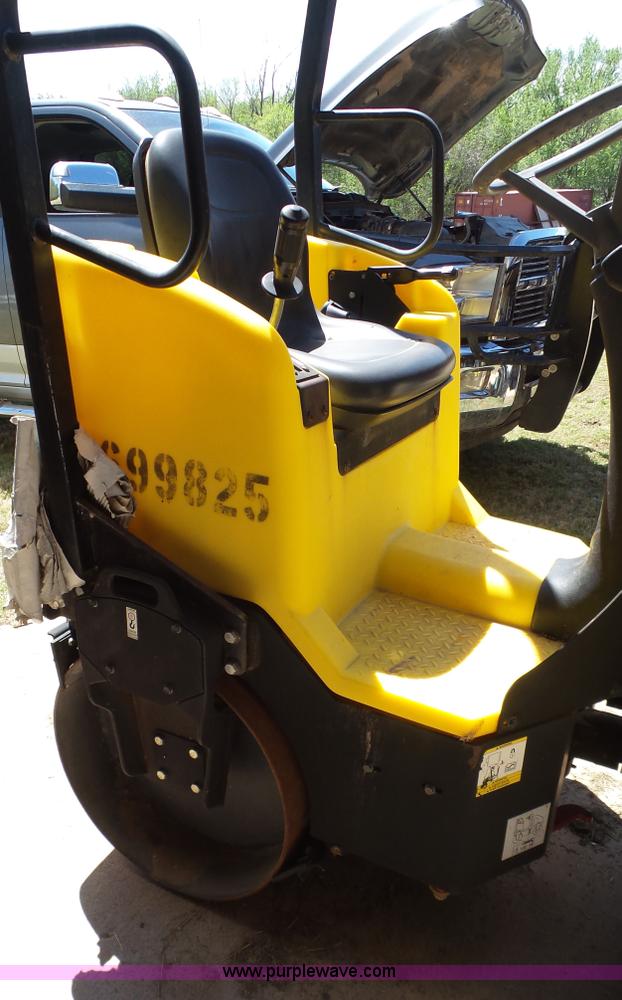 image for item BZ9093 Wacker RD12A double drum roller