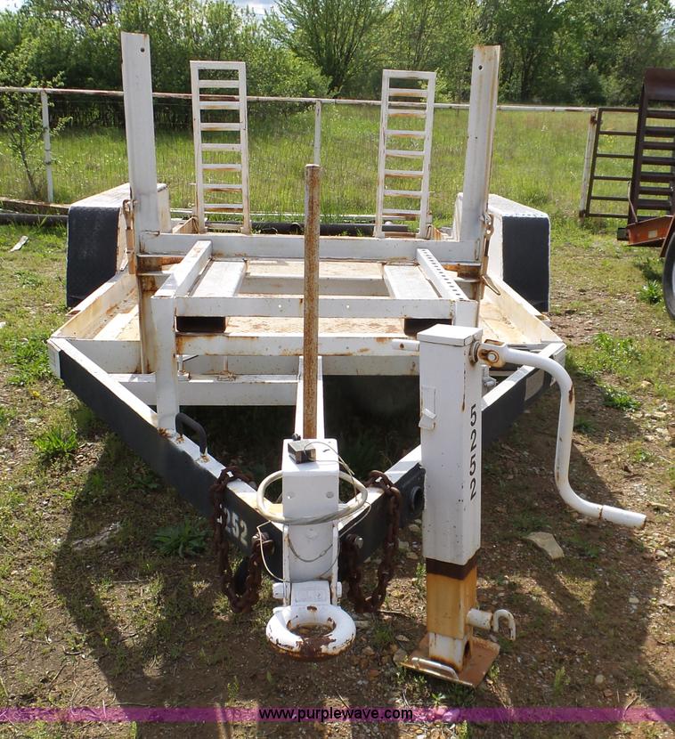 image for item BZ9536 1989 JFW F2748 equipment trailer