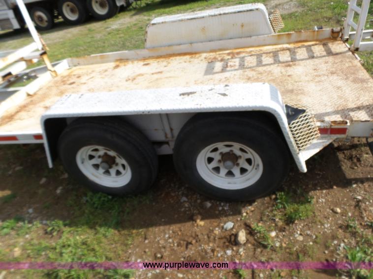 image for item BZ9536 1989 JFW F2748 equipment trailer