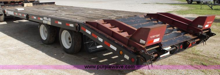 image for item BZ9537 2005 Towmaster T40 equipment trailer