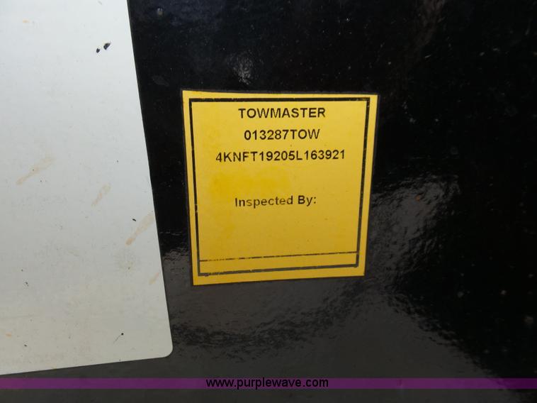 image for item BZ9537 2005 Towmaster T40 equipment trailer