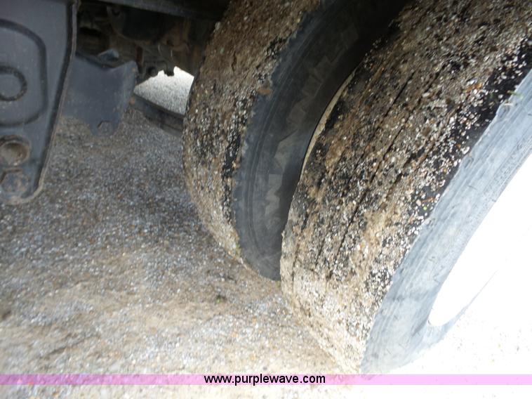 image for item BZ9537 2005 Towmaster T40 equipment trailer