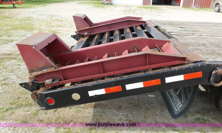 image for item BZ9537 2005 Towmaster T40 equipment trailer