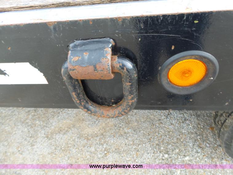 image for item BZ9537 2005 Towmaster T40 equipment trailer