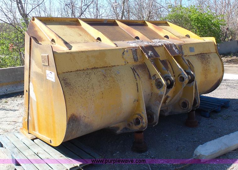 image for item G3739 Caterpillar 980 wheel loader bucket