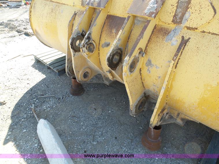 image for item G3739 Caterpillar 980 wheel loader bucket