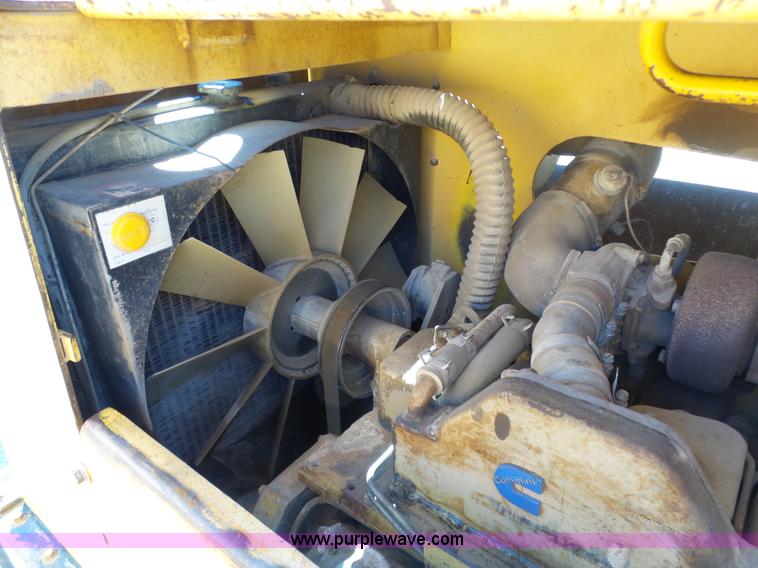 image for item G3752 Hyster C766B vibratory double drum roller