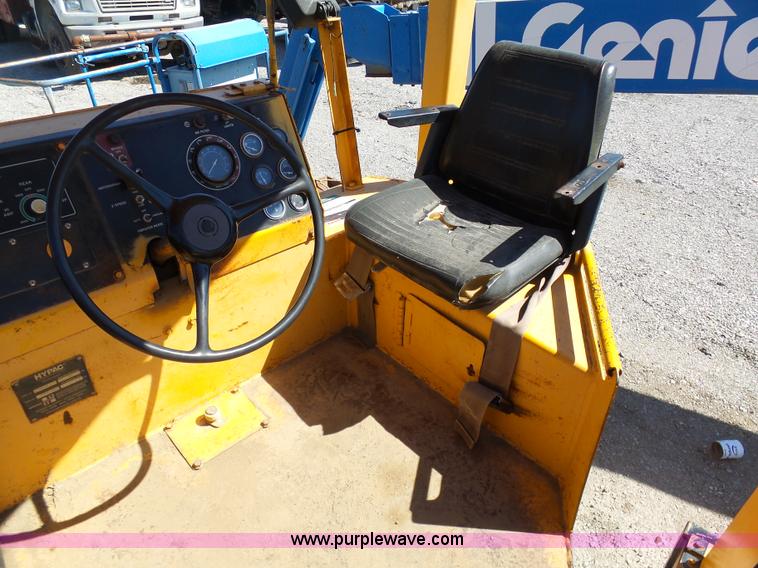 image for item G3752 Hyster C766B vibratory double drum roller