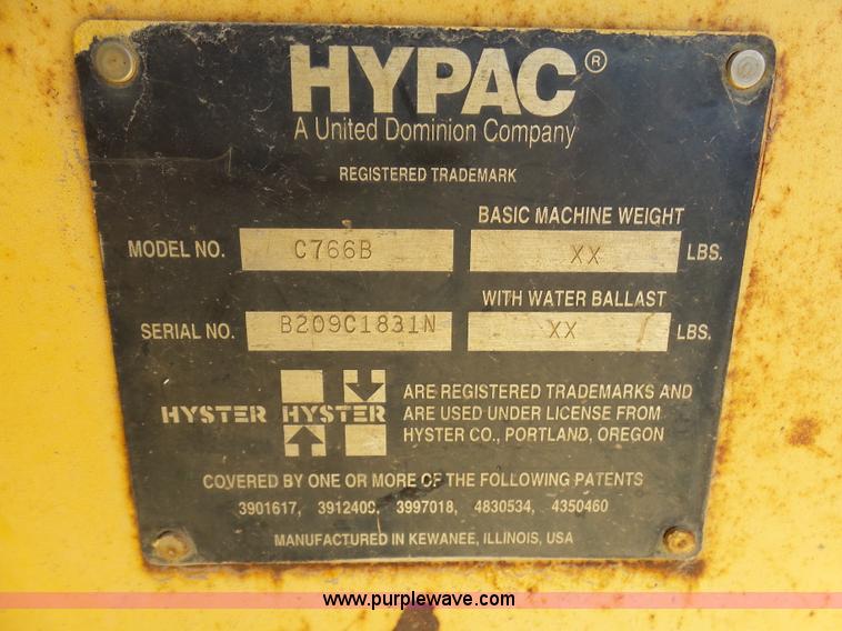 image for item G3752 Hyster C766B vibratory double drum roller